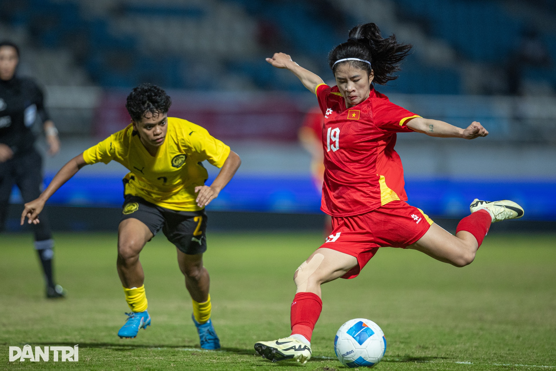 Cánh én Thanh Nhã tái xuất, góp sức vào chiến thắng 7-0 trước Malaysia - 1 Cánh én Thanh Nhã tái xuất, góp sức vào chiến thắng 7-0 trước Malaysia - 1