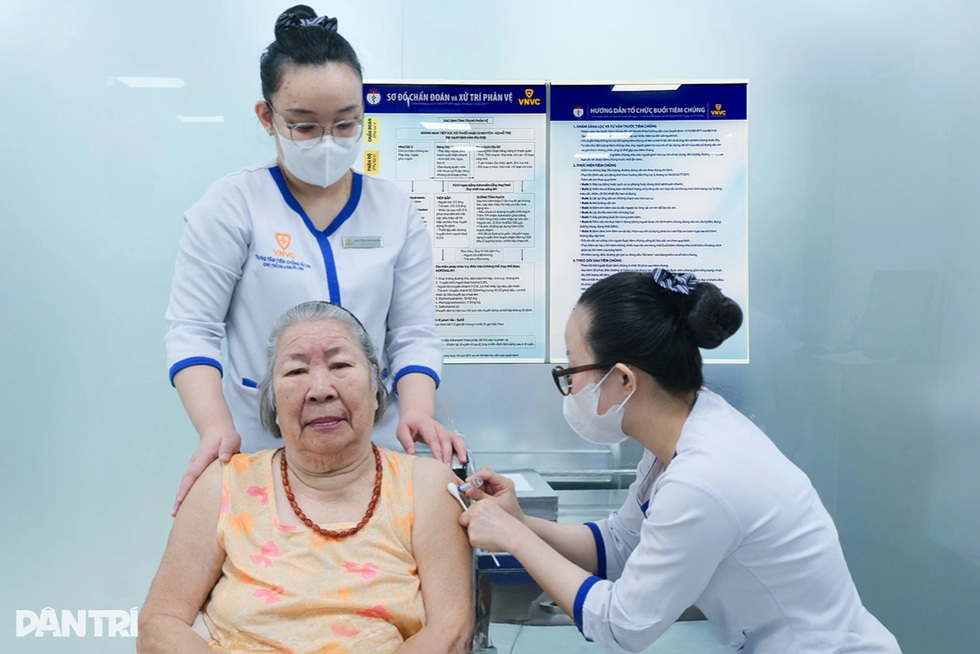 Cao điểm cúm cuối năm giữa ô nhiễm không khí: Nguy cơ biến chứng gia tăng - 8