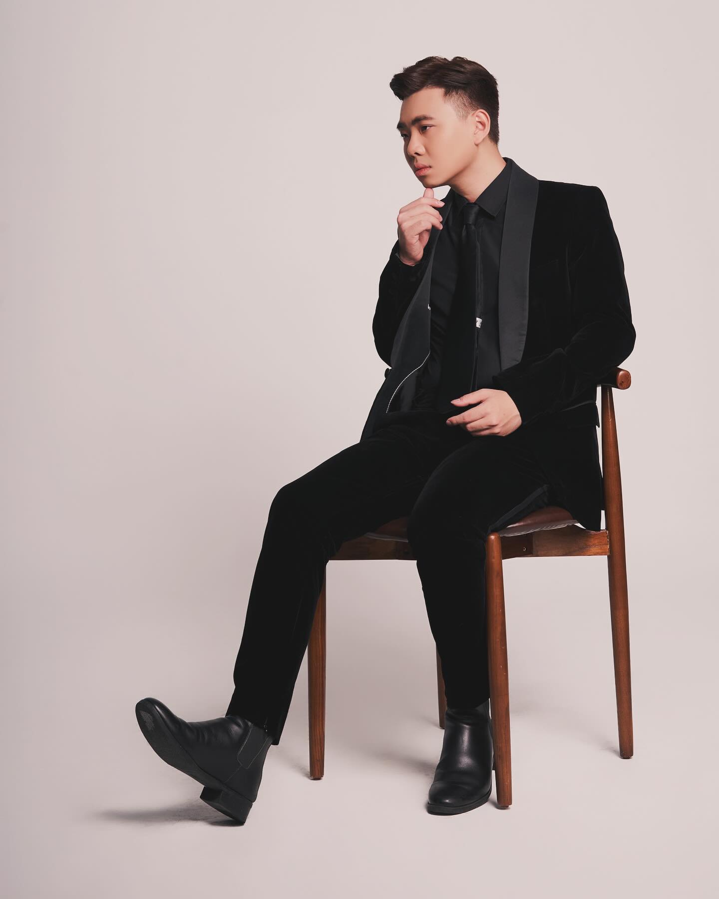 Thiếu gia nghìn tỷ ban ngày làm CEO, đêm làm ca sĩ: Cát-xê chưa từng là vấn đề- Ảnh 1.