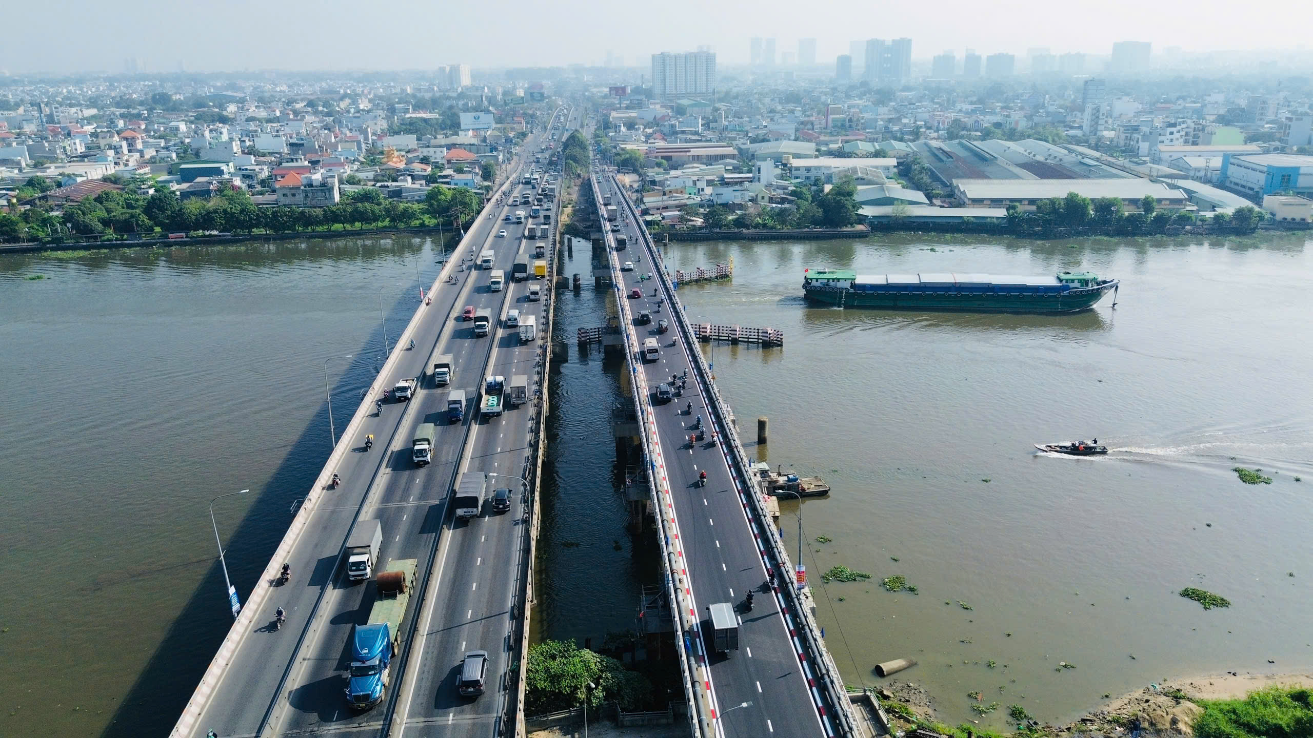 Cầu Bình Phước 1 thông xe:Cây cầu cuối cùng trên sông Sài Gòn đạt tĩnh không 7 m - Ảnh 1.