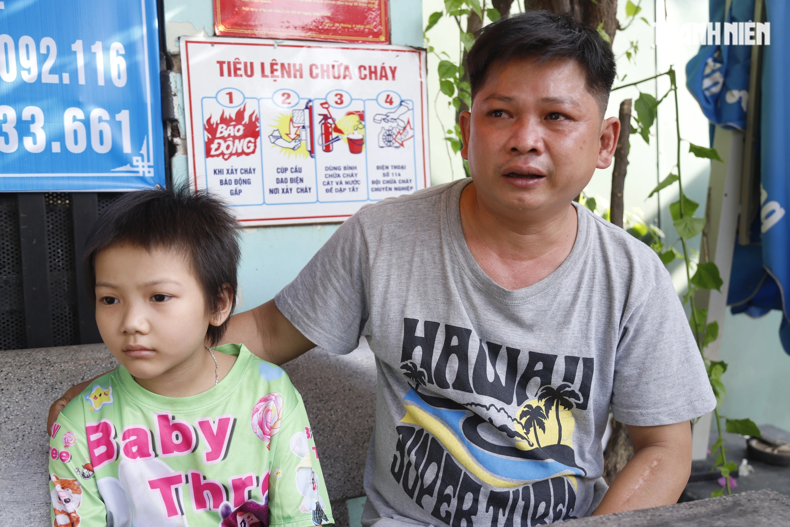 Cha nghèo chạy xe ôm bán hết tài sản, 'còn 2 triệu đồng' cứu con ung thư- Ảnh 1. Cha nghèo chạy xe ôm bán hết tài sản, 'còn 2 triệu đồng' cứu con ung thư- Ảnh 1.