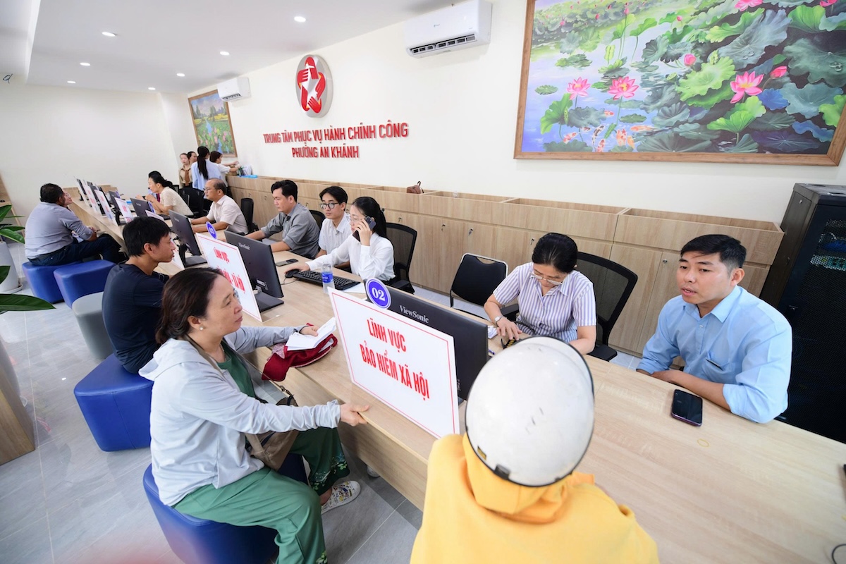 công chức - Ảnh 1.