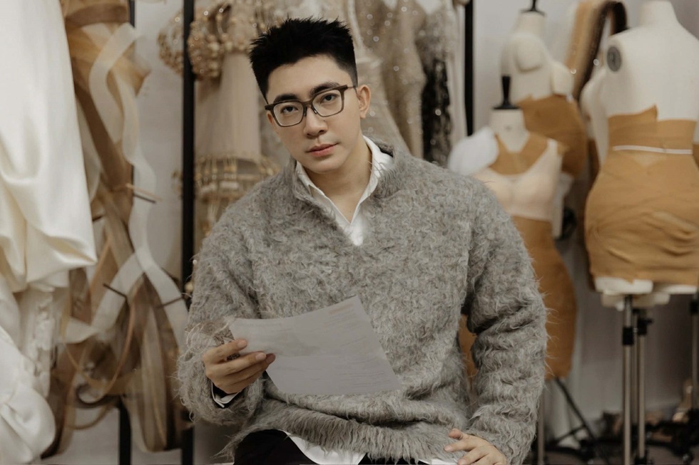 Chàng trai Việt làm nên lịch sử chưa từng có trong giới thời trang quốc tế - 1