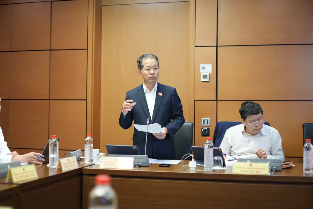 Chánh án TAND Tối cao Nguyễn Văn Quảng phát biểu tại tổ. Ảnh: TRỌNG PHÚ Chanh-an-TAND-Toi-cao-Nguyen-Van-Quang.jpg