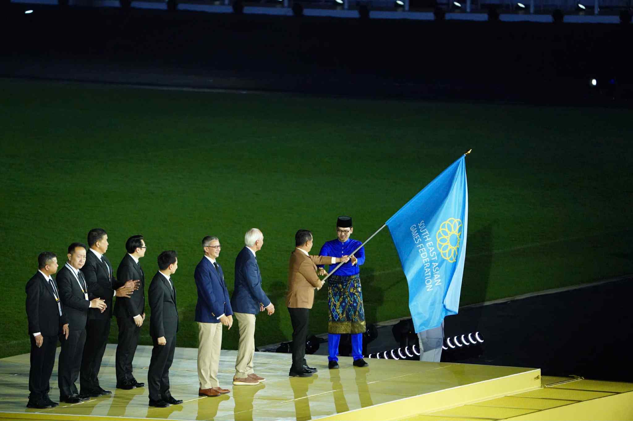 Chào SEA Games 33, hẹn gặp lại ở Malaysia năm 2027 1 SEA Games 33 - Ảnh 1.