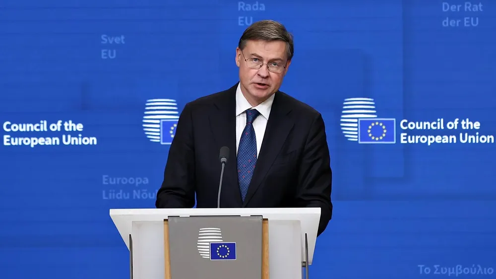 Ông Valdis Dombrovskis, Ủy viên Kinh tế châu Âu. Ảnh: EU Châu Âu lên tiếng về đòn pháp lý của Moscow quanh tài sản Nga bị đóng băng, nêu phương án đối phó.jpg