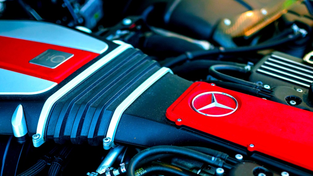 Châu Âu mở đường cho xe xăng tiếp tục song hành với xe thuần điện - 1