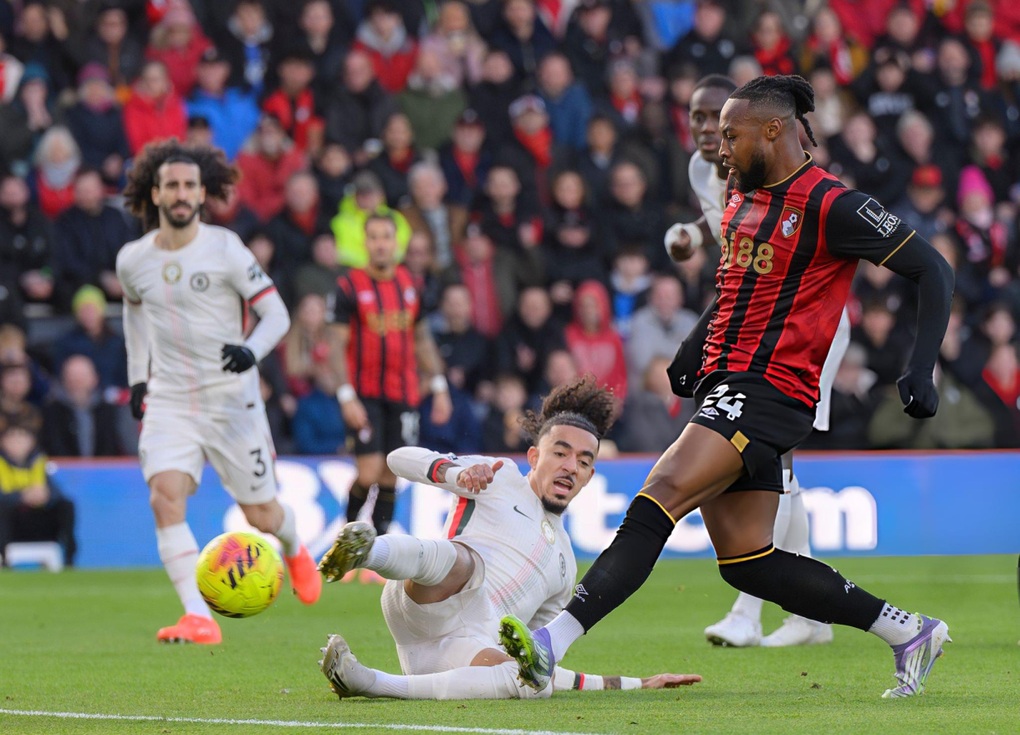 Chelsea hòa Bournemouth, tiếp tục hụt hơi trong cuộc đua vô địch - 1