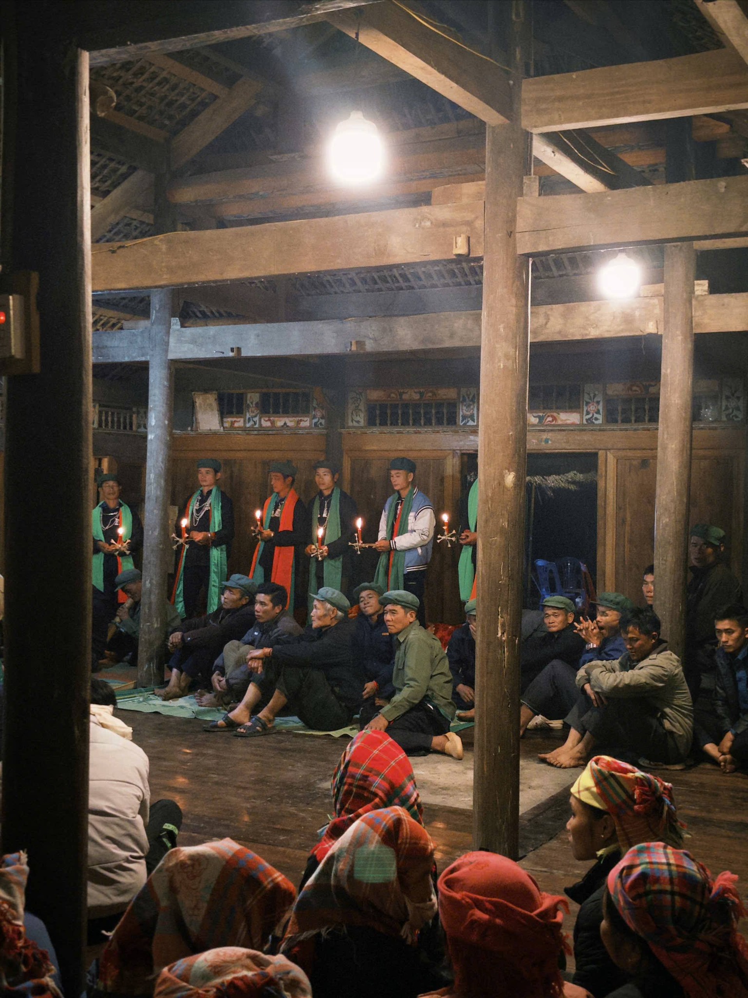 Chị Vàng Thị Thông trong Gia đình Haha nghẹn ngào chia sẻ sau khi người thân qua đời- Ảnh 1. Chị Vàng Thị Thông trong Gia đình Haha nghẹn ngào chia sẻ sau khi người thân qua đời- Ảnh 1.