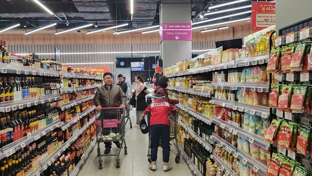 Nâng mức giảm trừ gia cảnh, biểu thuế mới rút gọn... sẽ giúp người lao động giảm đáng kể nghĩa vụ thuế. Ảnh: MINH TRÚC biểu thuế lũy tiến.jpg