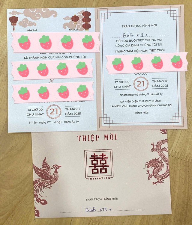 Chiec thiep cuoi thi phi nhat coi mang hom nay