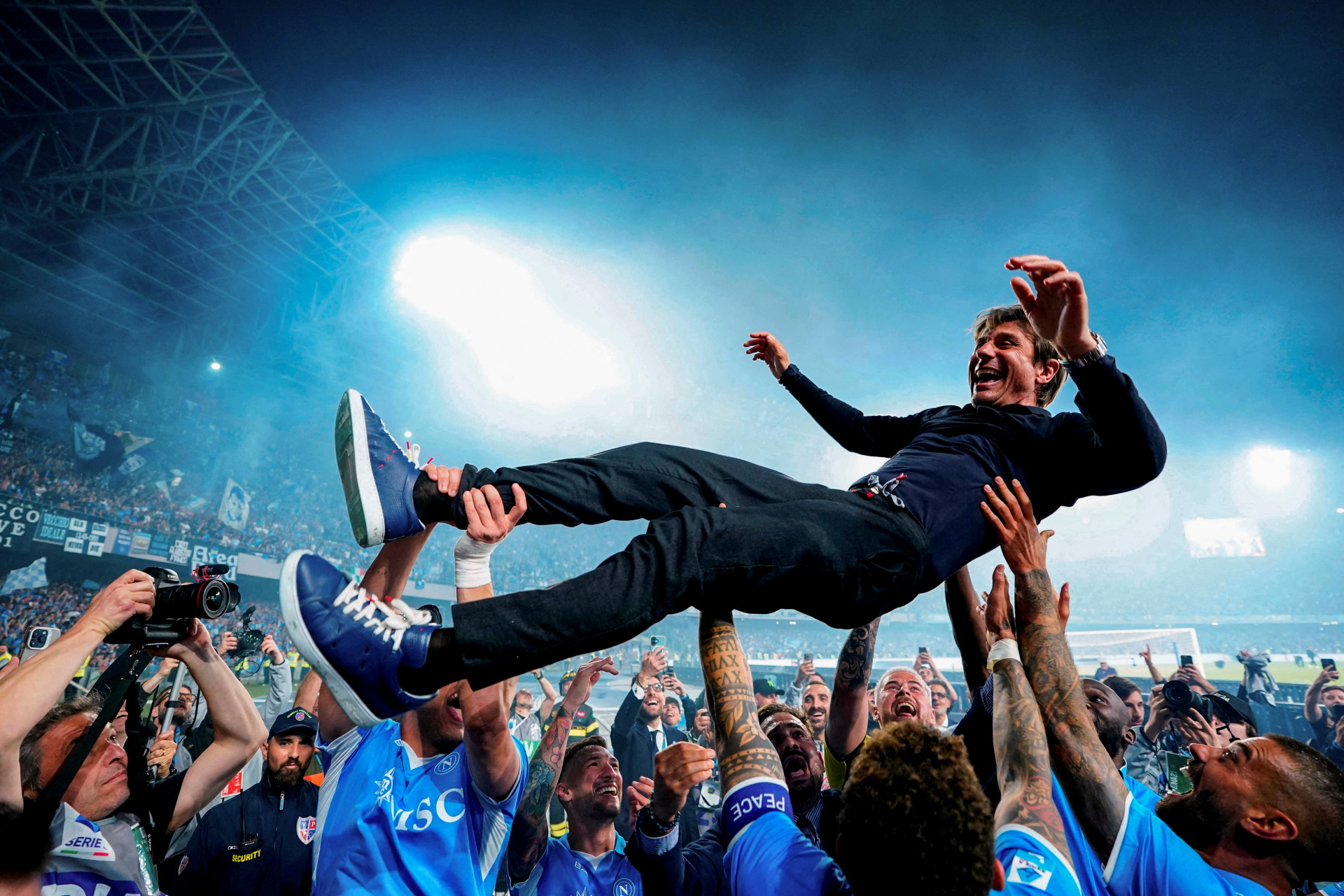 Chiêm ngưỡng 40 khoảnh khắc cực đắt giá của thể thao thế giới 2025- Ảnh 1.