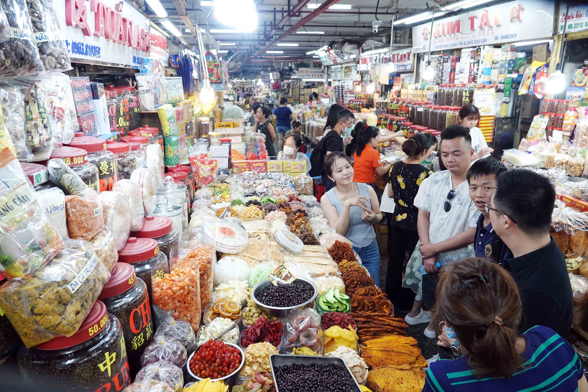 Chính phủ đề xuất nâng ngưỡng chịu thuế với hộ kinh doanh lên 500 triệu- Ảnh 1.