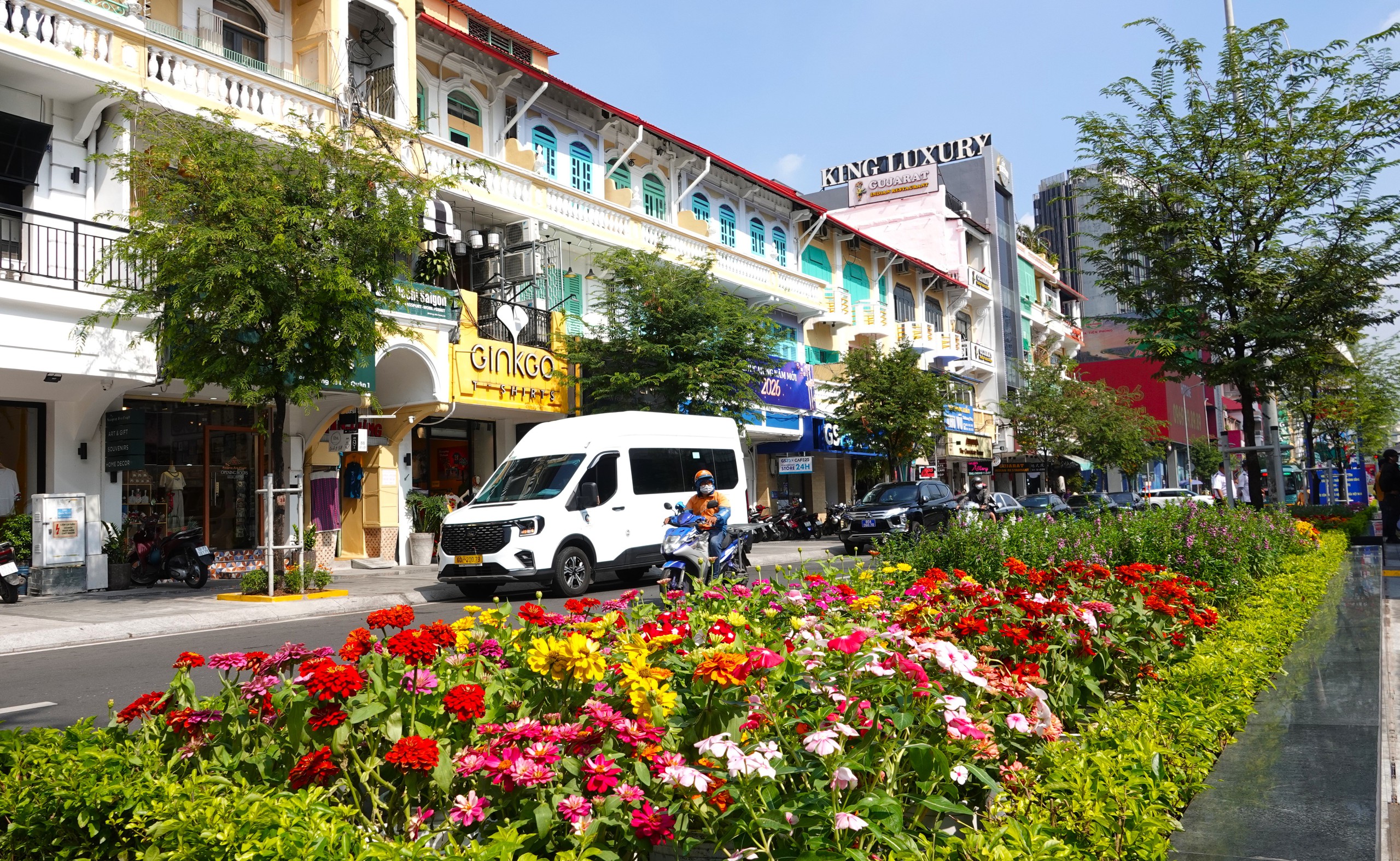 Chỉnh trang xong đường Lê Lợi, Khang Điền muốn 'làm đẹp' thêm 2 tuyến đắt nhất TP.HCM - Ảnh 1.