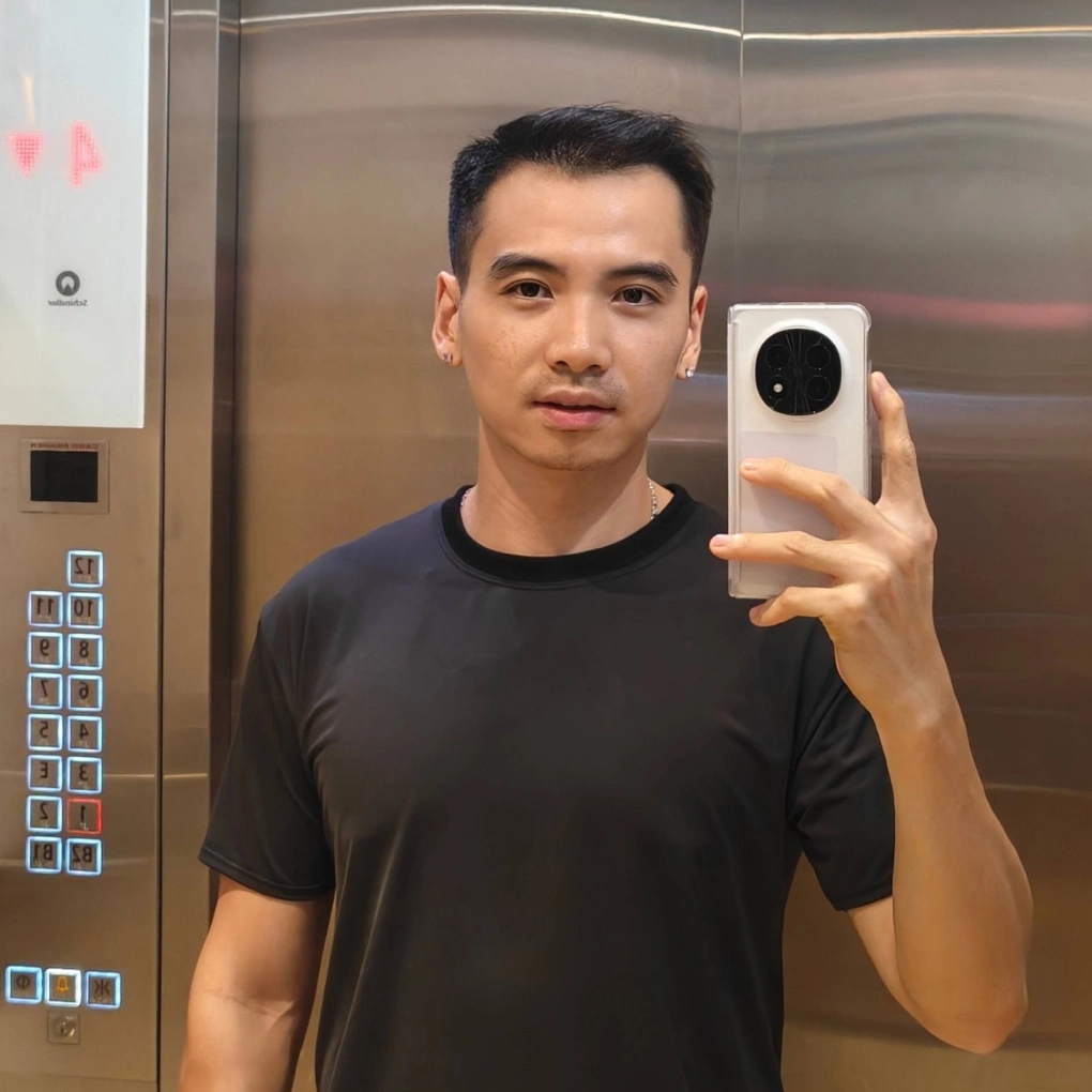 Chồng H'Hen Niê khoe diện mạo mới hậu "phẫu thuật", không còn hình ảnh tự ti khi đứng cạnh vợ hoa hậu 3 Chồng HHen Niê được nhận xét ngoại hình lột xác, phong độ hơn trước.