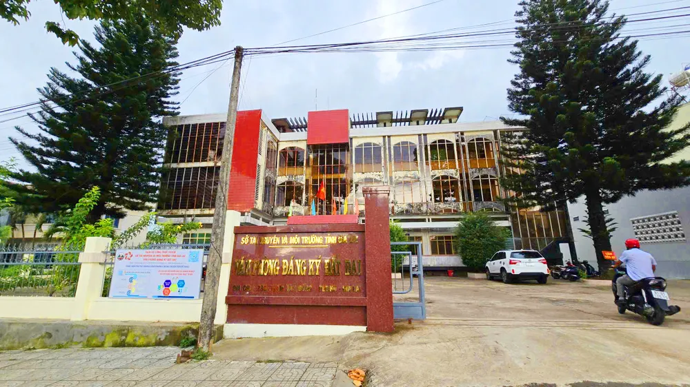 Chủ tịch UBND tỉnh Gia lai yêu cầu chấn chỉnh toàn diện Văn phòng Đăng ký đất đai tỉnh và 24 chi nhánh, đặc biệt là khu vực phía Tây Gia Lai. Ảnh: LK. Chan-chinh-toan-dien-Van-phong-dang-ky-dat-dai-Gia-Lai.jpg