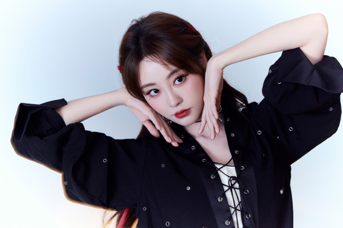 Sao hạng A hết thời 600 ngày không ai mời đóng phim, kém sắc diễn dở, giỏi nhất là sống 2 mặt- Ảnh 3. Sao hạng A hết thời 600 ngày không ai mời đóng phim, kém sắc diễn dở, giỏi nhất là sống 2 mặt- Ảnh 3.