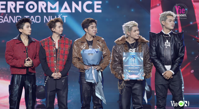 Chung kết Anh Trai Say Hi: Xuất hiện chủ nhân giải thưởng đặc biệt, quán quân sắp lộ diện- Ảnh 1. Chung kết Anh Trai Say Hi: Xuất hiện chủ nhân giải thưởng đặc biệt, quán quân sắp lộ diện- Ảnh 1.