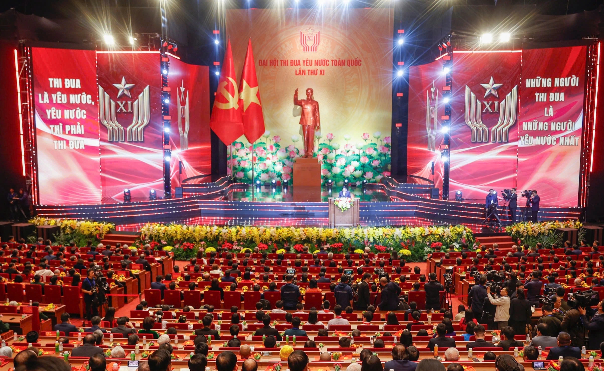 Thủ tướng: Chúng ta đã vượt qua 'những cơn gió ngược', đạt nhiều thành tựu quan trọng - Ảnh 3.