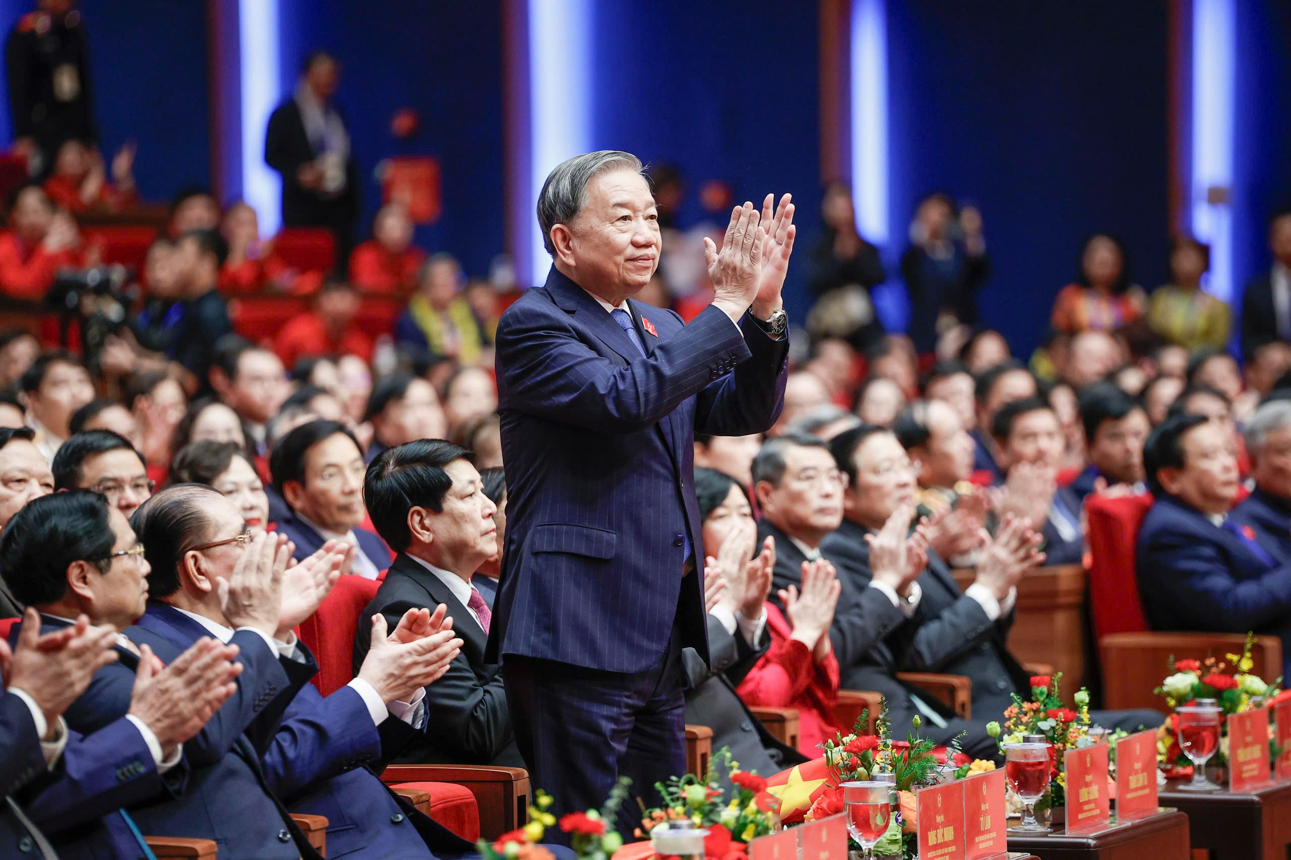 Thủ tướng: Chúng ta đã vượt qua 'những cơn gió ngược', đạt nhiều thành tựu quan trọng - Ảnh 1.