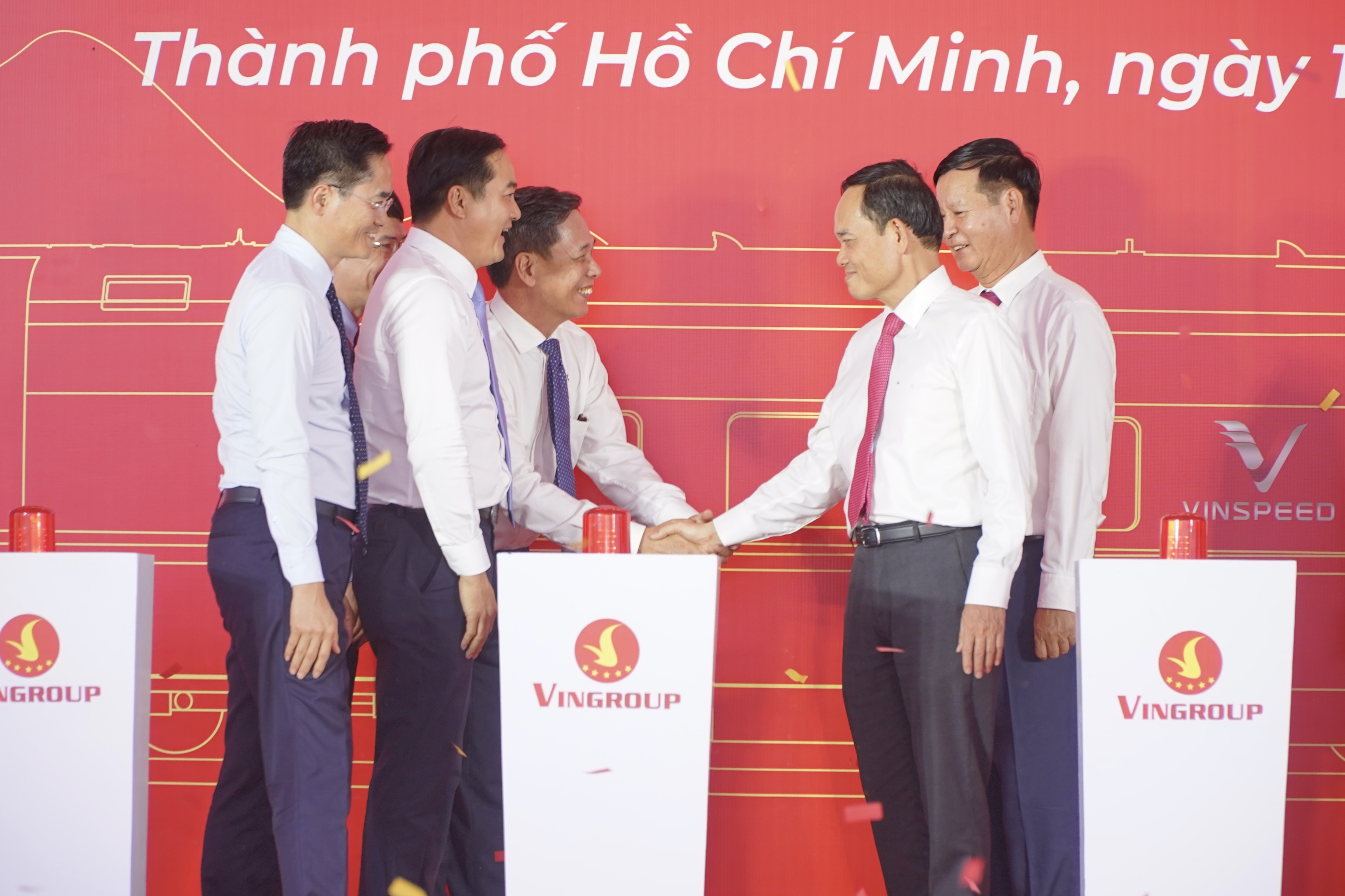 Chương mới của ngành giao thông 1 Chương mới của ngành giao thông - Ảnh 1.