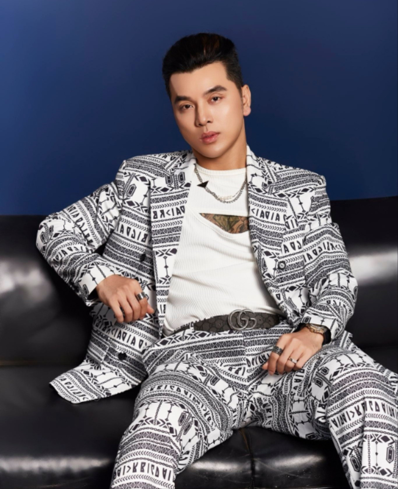 Chuyện gì xảy ra với Ưng Hoàng Phúc- Ảnh 1.