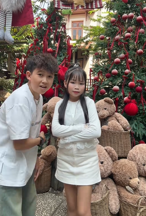 Cô gái Nghệ An cao 1m30 yêu chàng trai 1m40: Cuộc sống của Cô gái Nghệ An cao 1m30 yêu chàng trai 1m40: Cuộc sống của