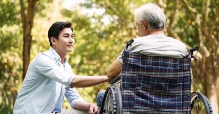 Con cái hiếu thảo đến mấy cũng đừng đón cha mẹ lên thành phố ở cùng: Người từng trải nói sự thật khó nghe 2 Con cai hieu thao den may cung dung don cha