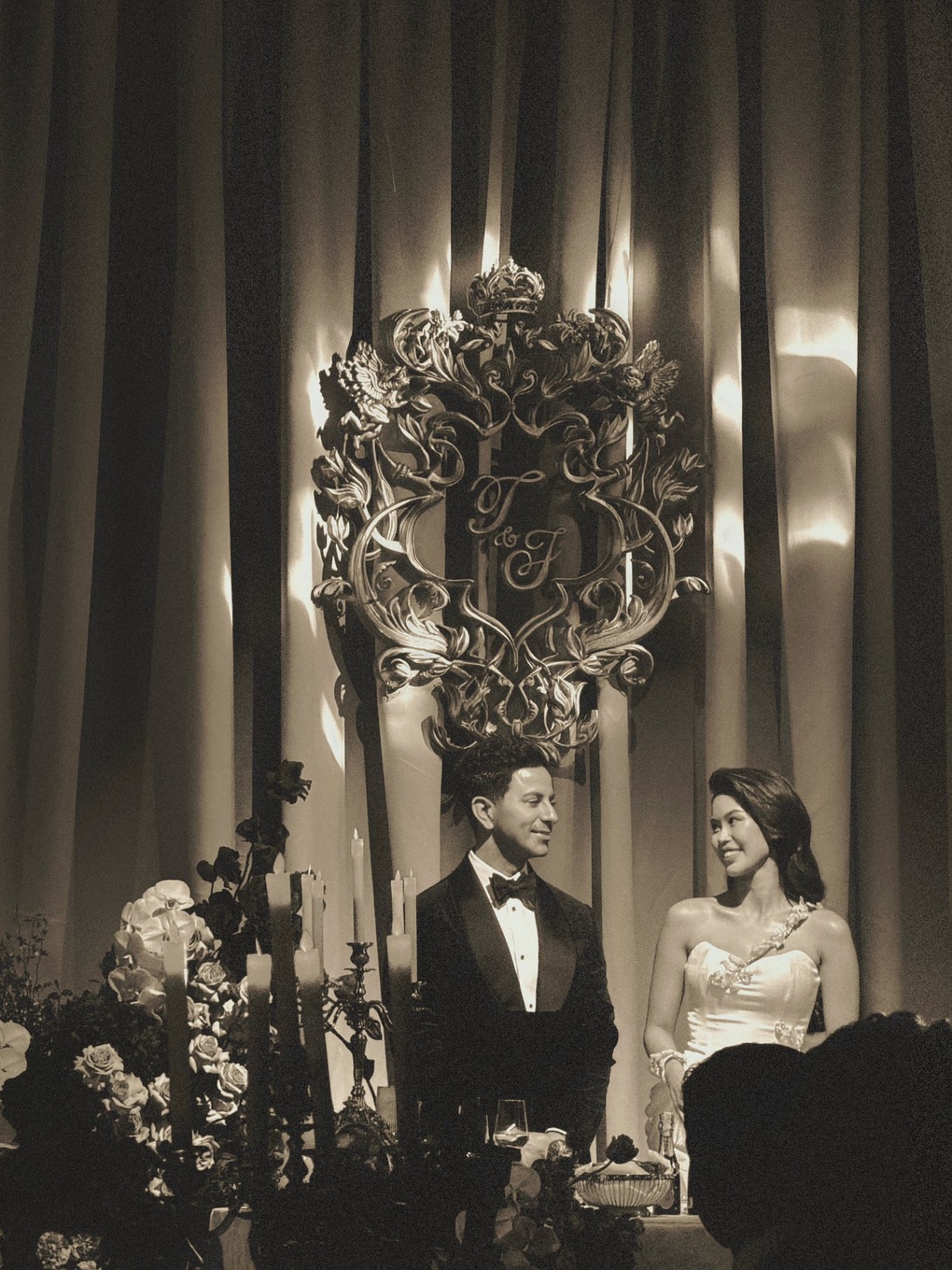 Con gái tỷ phú Johnathan Hạnh Nguyễn ghi điểm vì sự chu đáo với mẹ chồng - 1