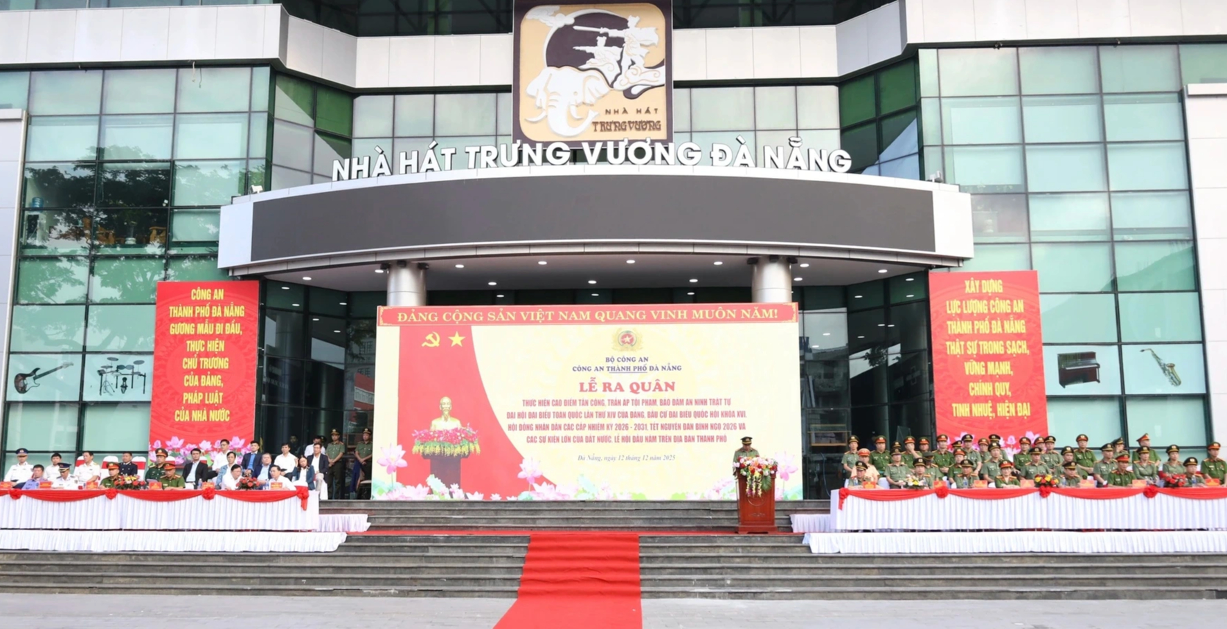 Đà Nẵng: Công an tổng lực ra quân tấn công, 'không làm ngơ cho tội phạm'- Ảnh 1.