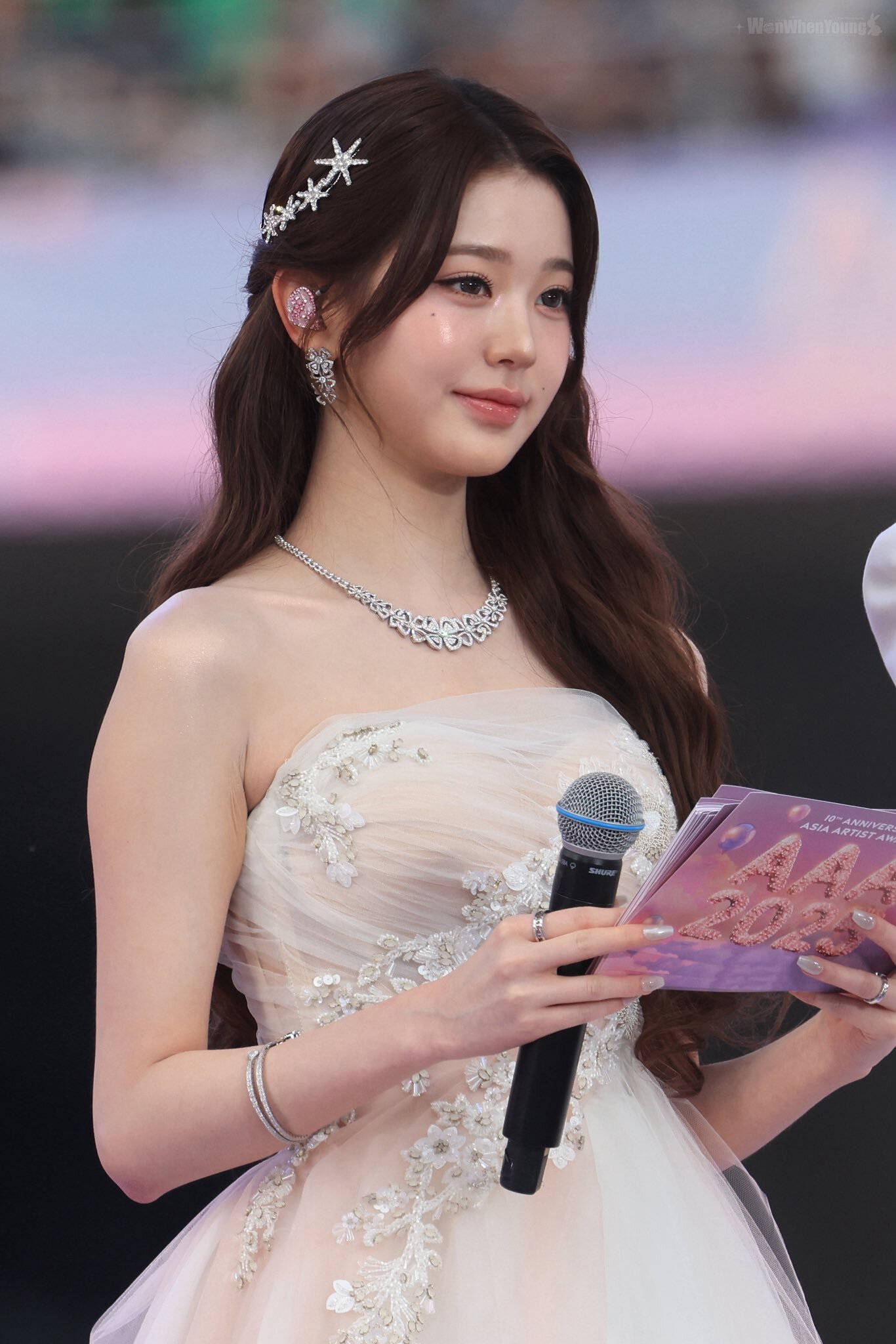 “Công chúa giá đáo” quét sạch thảm đỏ vì quá đẹp, bao nhiêu mỹ từ cũng không tả hết nhan sắc này- Ảnh 5.