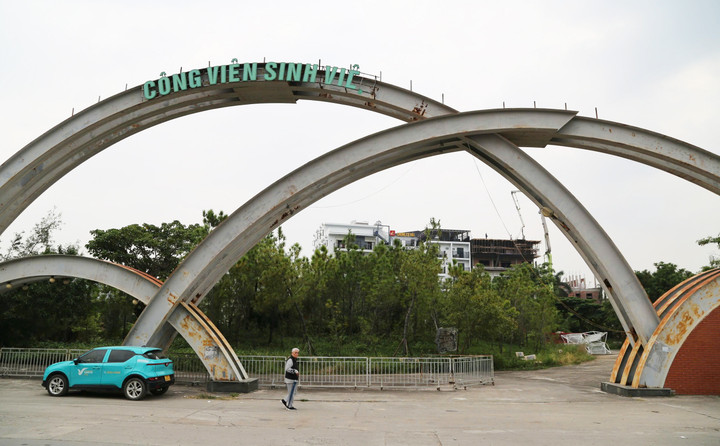 Công viên 45 tỷ đồng ở Quảng Ninh xây xong rồi bỏ hoang- Ảnh 1.