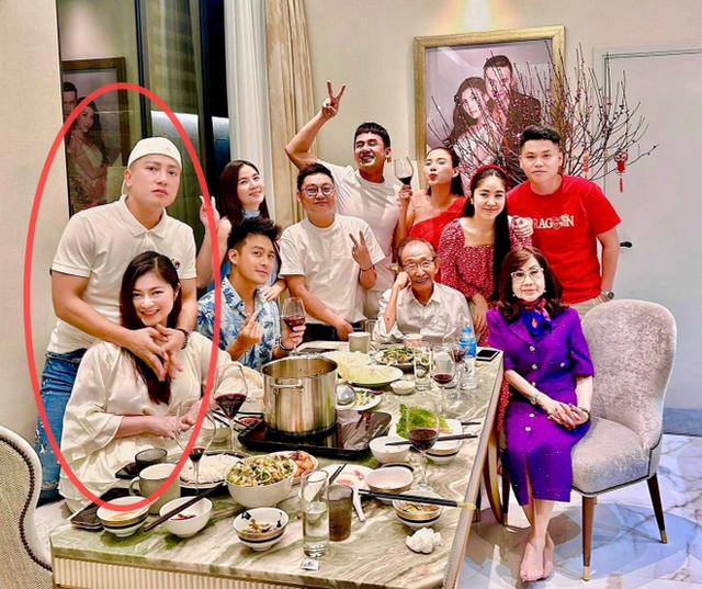 Showbiz Việt chưa ai giấu kỹ như đôi này: Đăng ký kết hôn, sinh con đầu lòng cả năm chẳng ai hay biết!- Ảnh 4.