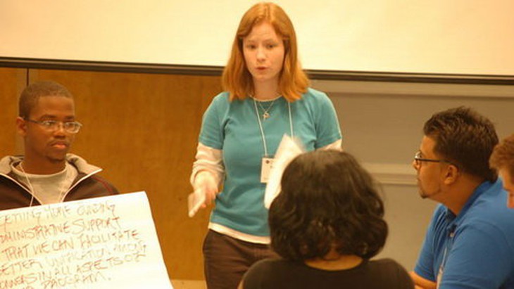 Cuộc họp được đồng thuận cao dễ dẫn đến quyết định sai lầm - Ảnh 2.