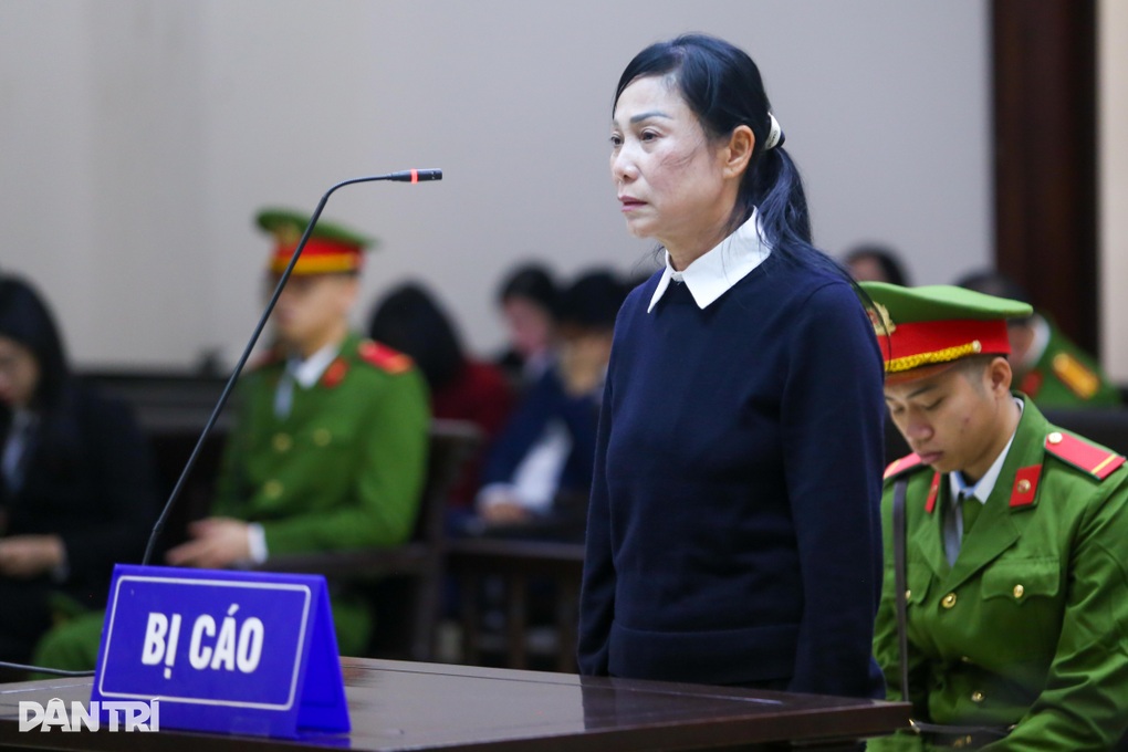 Cựu Bí thư Hoàng Thị Thúy Lan nói lời xin lỗi - 1