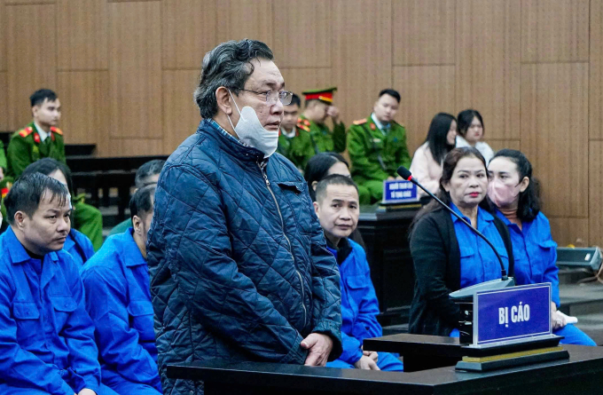 Ông Phạm Tấn Hoàng, cựu Phó Chánh án TAND Cấp cao tại Đà Nẵng tại tòa. Ảnh: Danh Lam