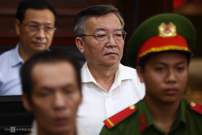 Ông Lê Hồng Sơn tại tòa. Ảnh: Trần Quỳnh