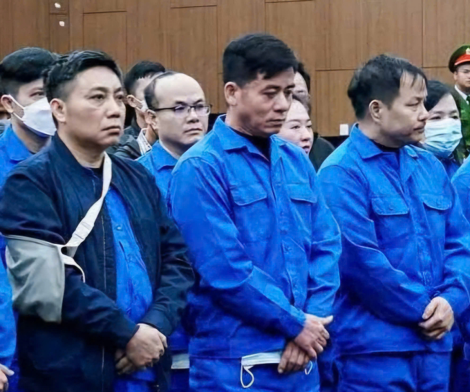 Cựu Phó Chánh án TAND Cấp cao tại Đà Nẵng Phạm Việt Cường (giữa). Ảnh: Danh Lam