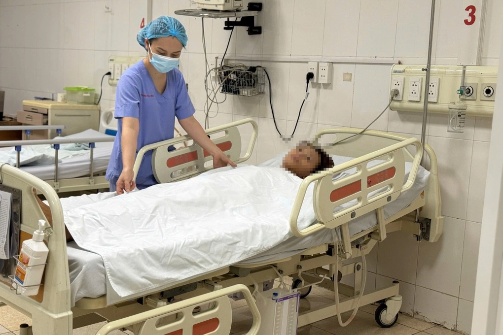 Cứu sống bệnh nhi 15 tuổi mắc bệnh truyền nhiễm nguy hiểm - 1