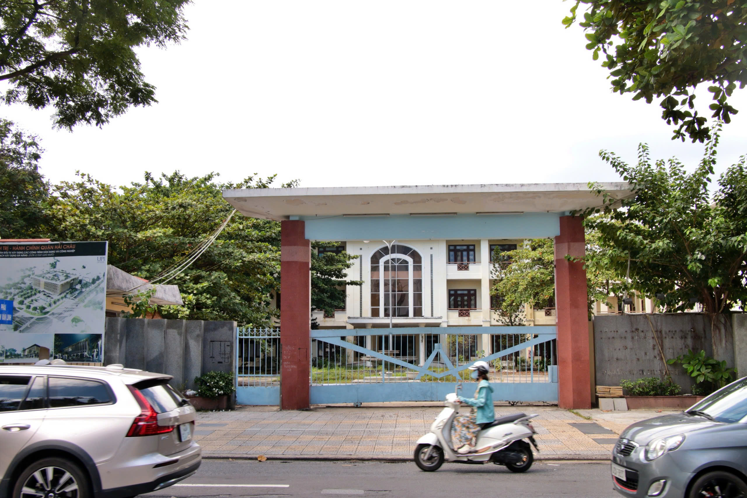 Đà Nẵng cần siết quản lý 256 trụ sở dôi dư sau sáp nhập để tránh thất thoát - Ảnh 1. Đà Nẵng cần siết quản lý 256 trụ sở dôi dư sau sáp nhập để tránh thất thoát - Ảnh 1.