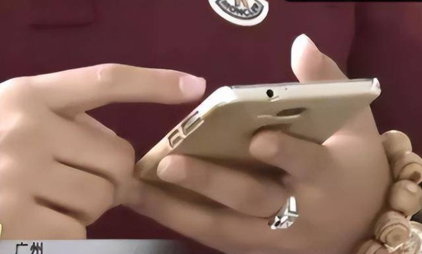 Tài khoản bị khấu trừ hơn 1 tỷ đồng nhưng không được thông báo, khách khiếu nại thì ngân hàng tuyên bố: “Đã xử lý đúng quy định”- Ảnh 2. Tài khoản bị khấu trừ hơn 1 tỷ đồng nhưng không được thông báo, khách khiếu nại thì ngân hàng tuyên bố: “Đã xử lý đúng quy định”- Ảnh 2.