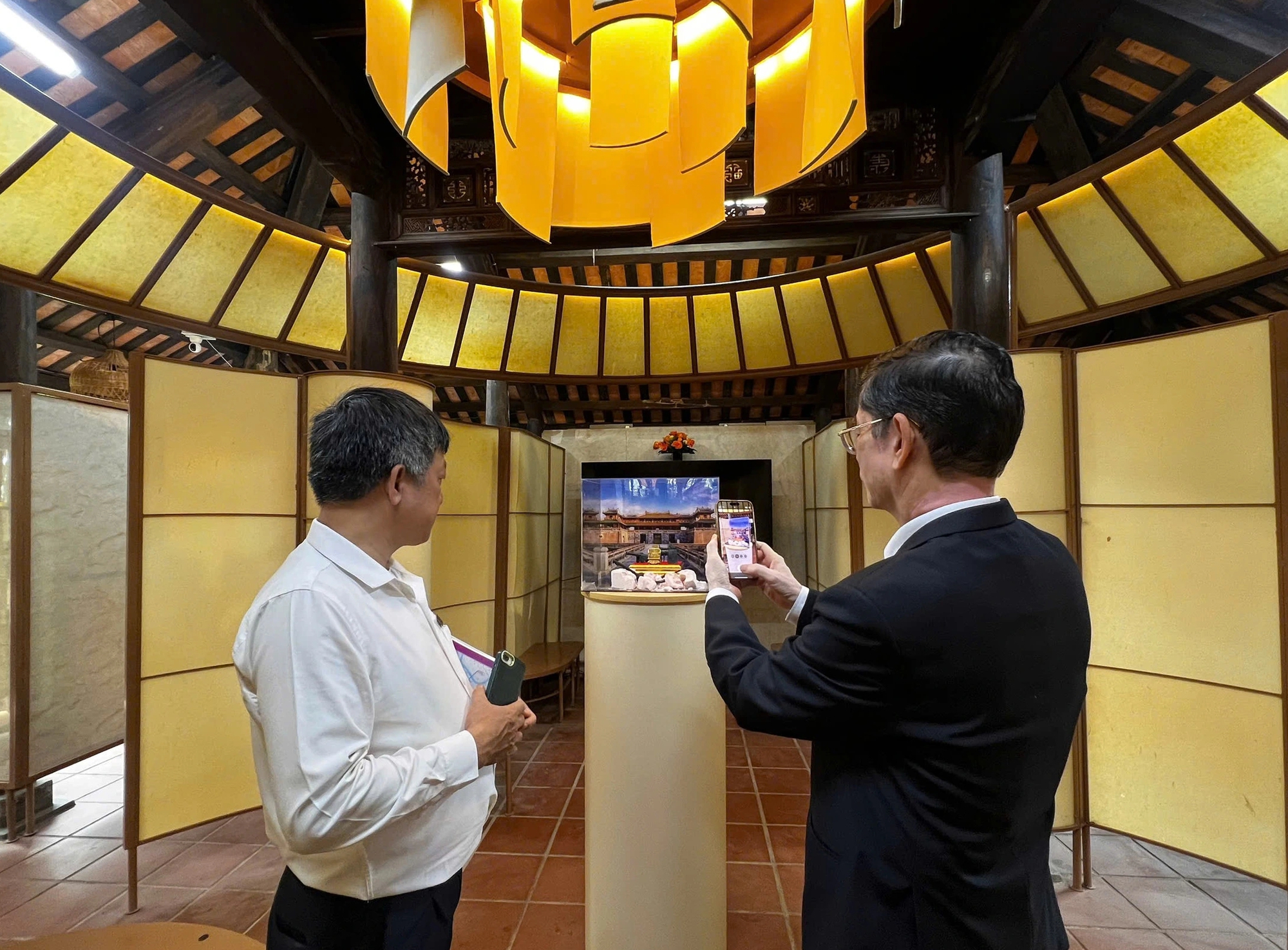 Đại nội Huế có thêm điểm trải nghiệm văn hóa và di sản bằng công nghệ- Ảnh 1. Đại nội Huế có thêm điểm trải nghiệm văn hóa và di sản bằng công nghệ- Ảnh 1.