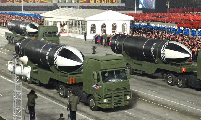 Tên lửa Pukguksong-5 trong cuộc duyệt binh của Triều Tiên năm 2021. Ảnh: KCNA