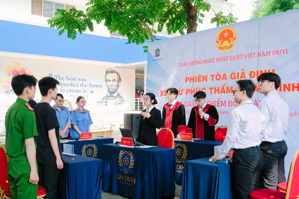 Đào tạo luật ở trường đa ngành hay chuyên ngành: Chuyên gia nói gì? - 1