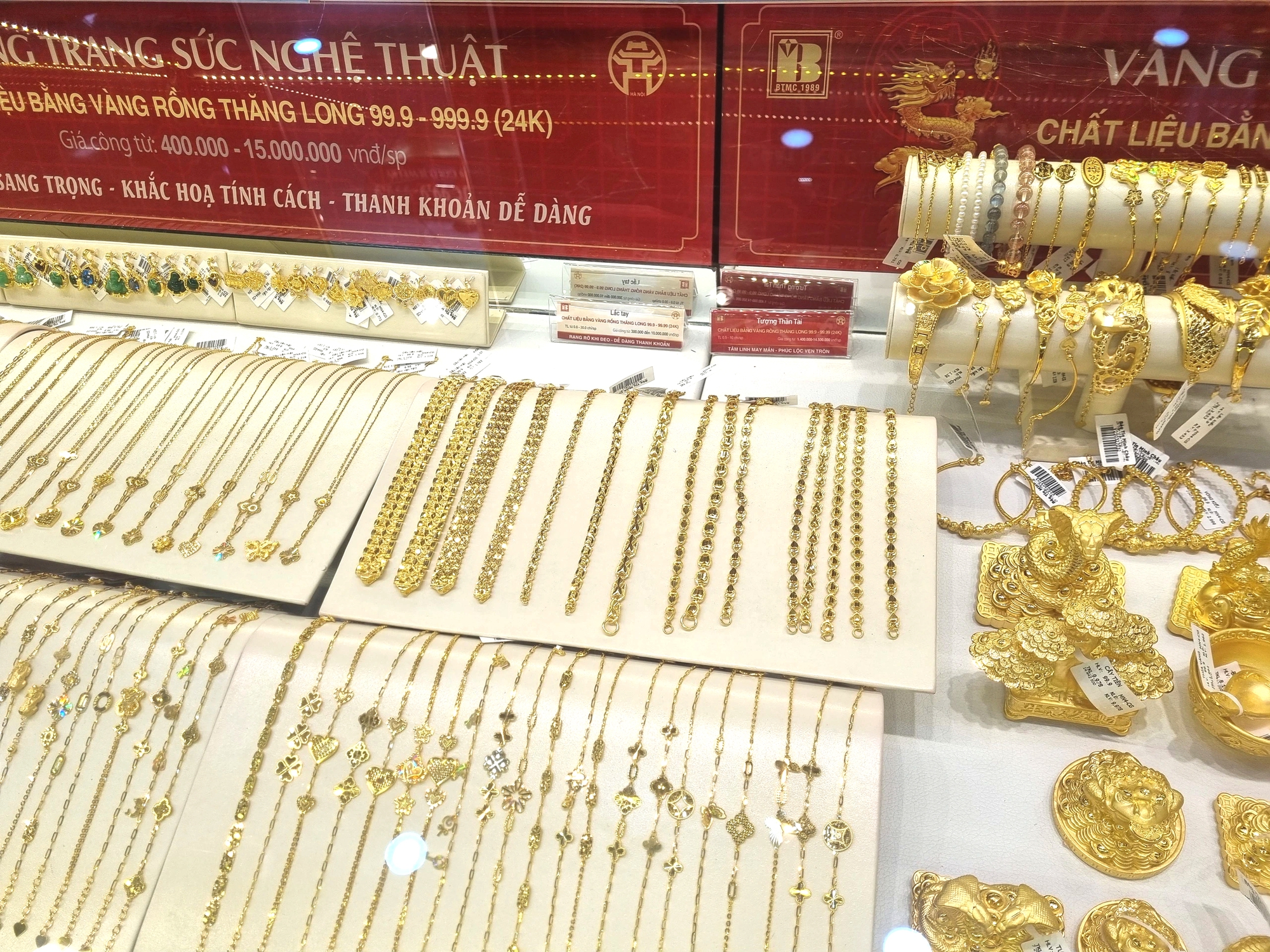 Đề nghị bỏ vàng ra khỏi ngành nghề kinh doanh có điều kiện tại Việt Nam - Ảnh 1. Đề nghị bỏ vàng ra khỏi ngành nghề kinh doanh có điều kiện tại Việt Nam - Ảnh 1.