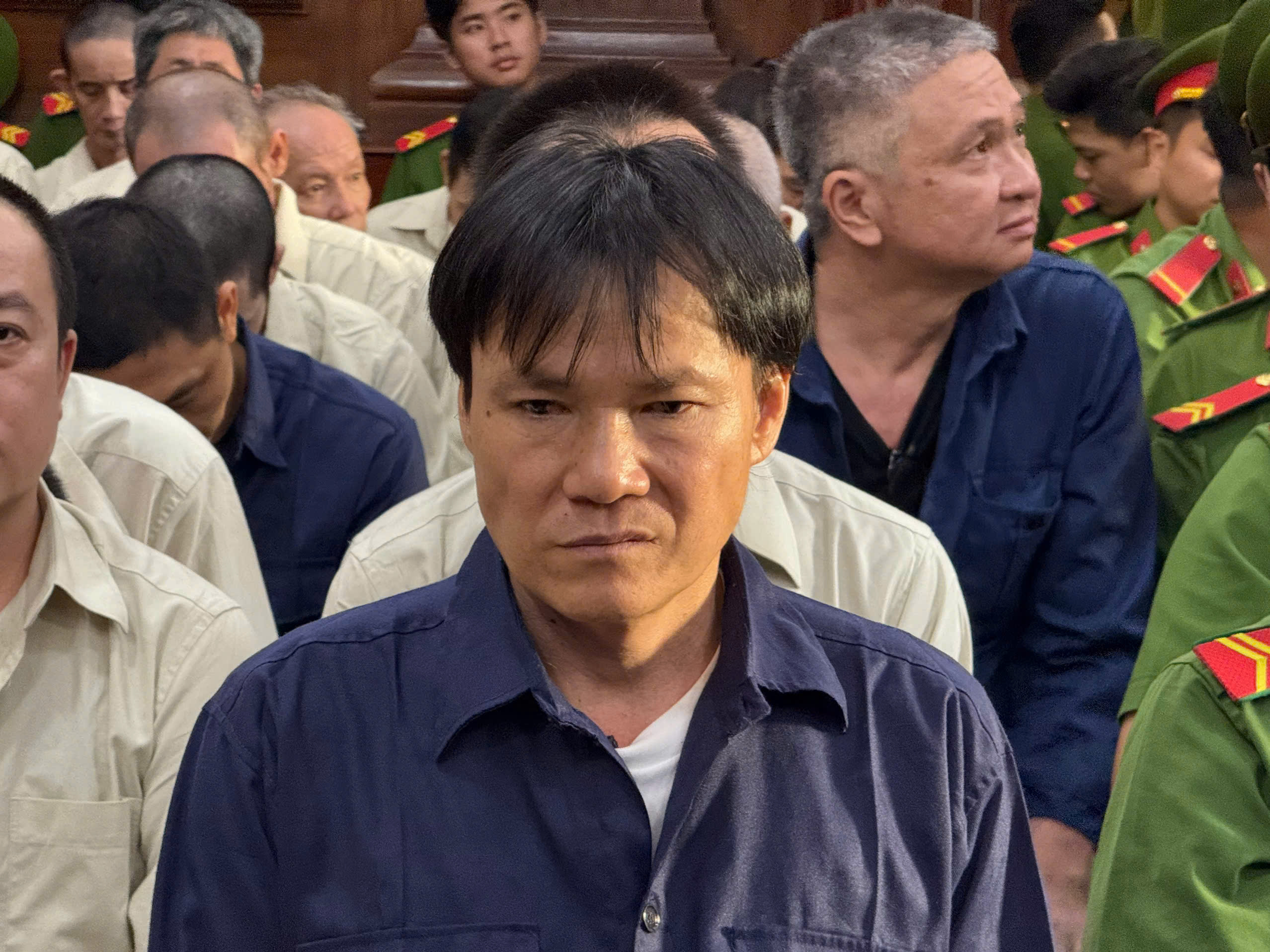 Đề nghị mức án nặng với Giám đốc Minh Châu Bunkering 1 Giám đốc Công ty Minh Châu Bunkering bị đề nghị mức án cao nhất trong vụ buôn lậu 1,7 triệu lít xăng dầu ở TP HCM - Ảnh 1.