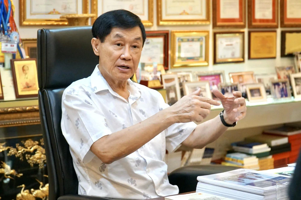 Ông Nguyễn Hạnh (Johnathan Hạnh Nguyễn), Chủ tịch Hội đồng Thành viên Tập đoàn IPPG. Ảnh: BẢO PHƯƠNG Đề xuất tặng danh hiệu Anh hùng Lao động với ông Johnathan Hạnh Nguyễn