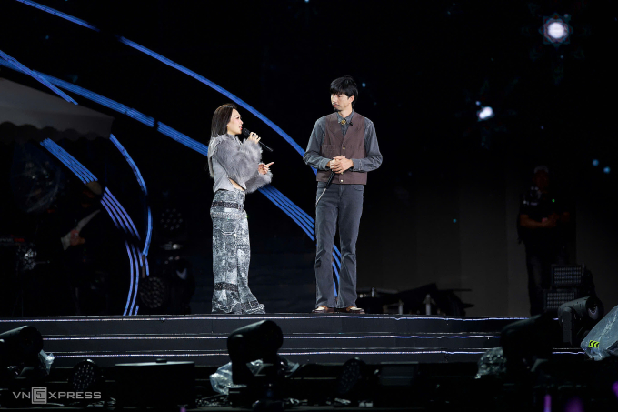 Đen Vâu trên sân khấu concert của Mỹ Tâm. Ảnh: Giang Huy