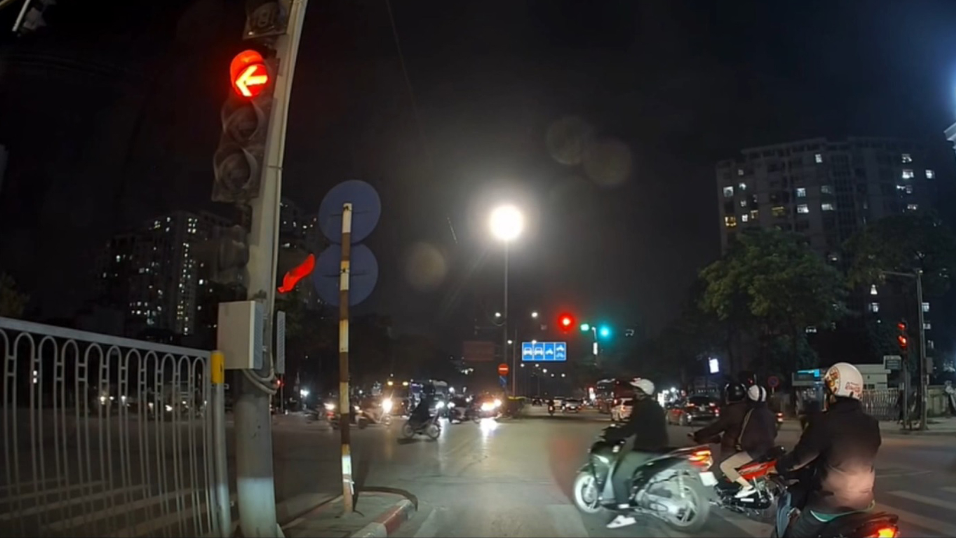 - Ảnh 1. - Ảnh 1.