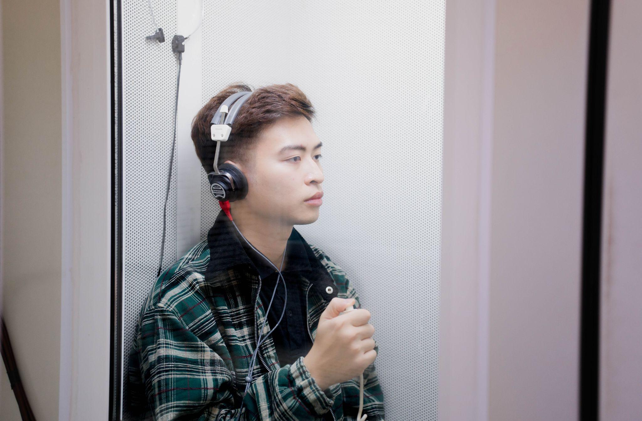 Đeo tai nghe suốt 5 giờ, nam thanh niên đột ngột mất thính lực 1 Anh L.T.T tại phòng đo thính lực đồ